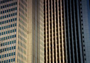 足場材や仮囲いなど建設資材なら